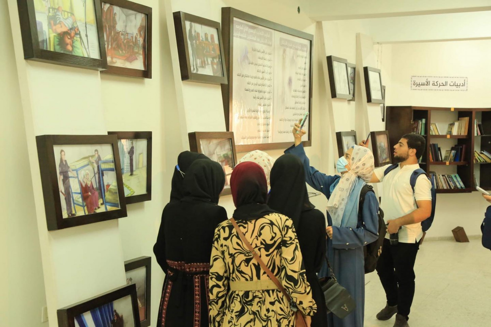 وزارة الأسرى تكرم الفريق الشبابي المشارك في الحملة التضامنية مع الأسيرة اسراء الجعابيص-2