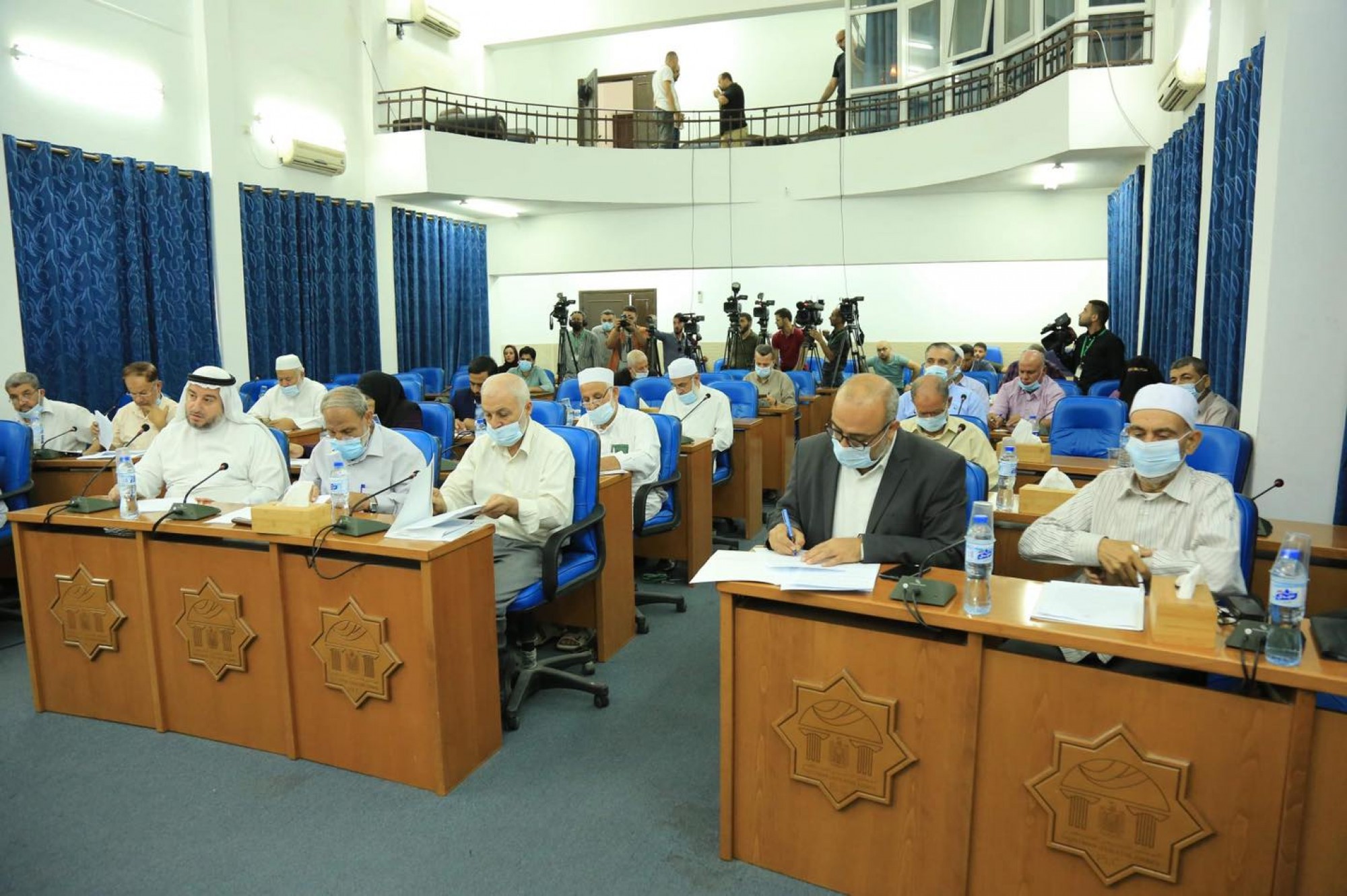 المدهون: الأسرى في حالة اشتباك يومي مع إدارة السجون واجب عدم تركهم وحدهم في الميدان-1