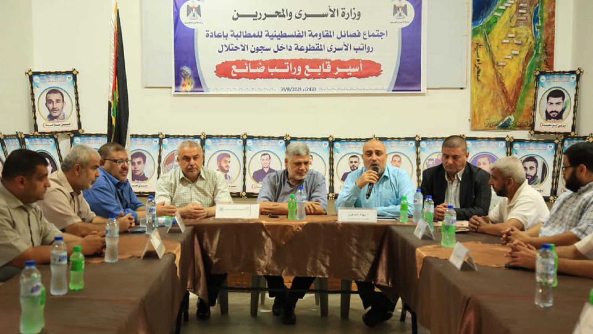 خلال مؤتمر صحفى لفصائل المقاومة ووزارة الأسرى..-3