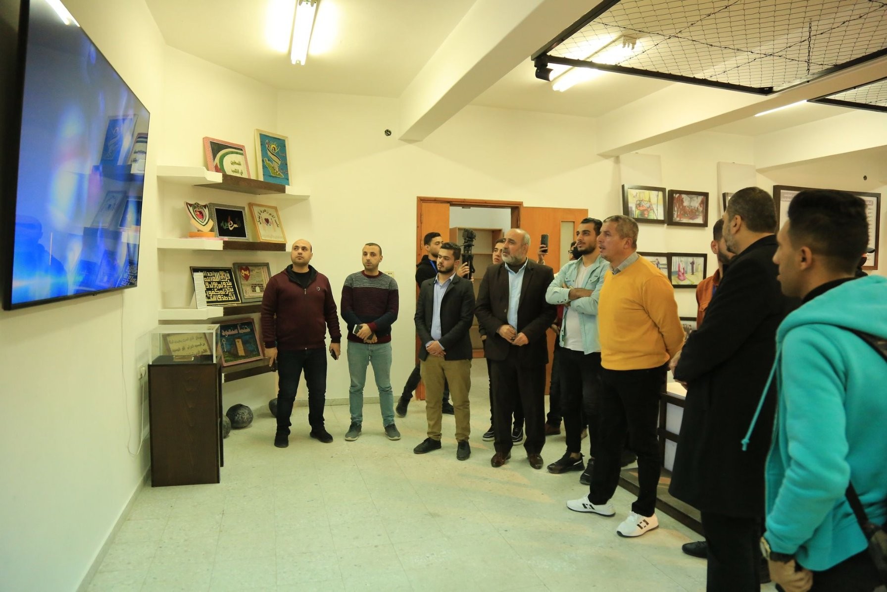 The Ministry of Detainees and the Faculty of Mass Communication at Al-Aqsa University organize the event “Live the Experience” to support the detainees’ cause-2