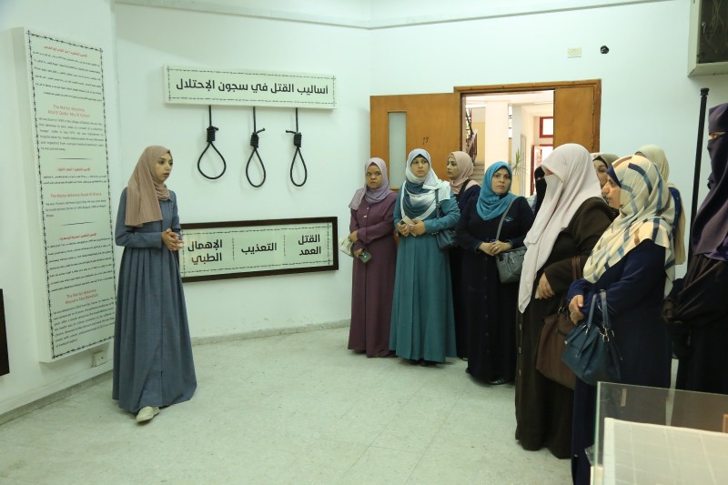 وزارة الأسرى والمحررين وهيئة التوجيه السياسي والمعنوي بوزارة الداخلية تنظمان دورة تثقيفية بقضية الأسرى-1