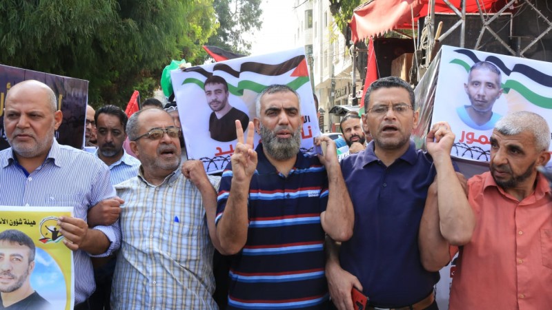 المدهون: قضية الأسرى واسترداد الجثامين يجب أن يكون لها ثقل ووزن في البرنامج النضالي-3