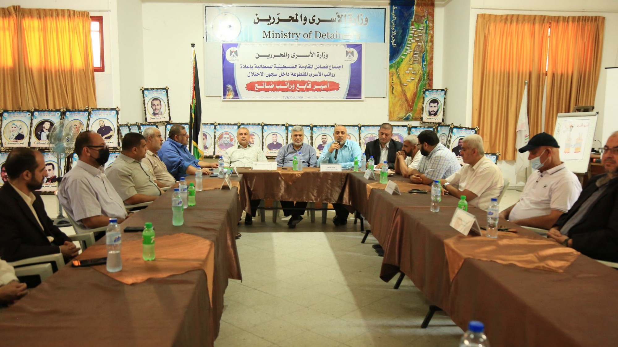 خلال مؤتمر صحفى لفصائل المقاومة ووزارة الأسرى..-2